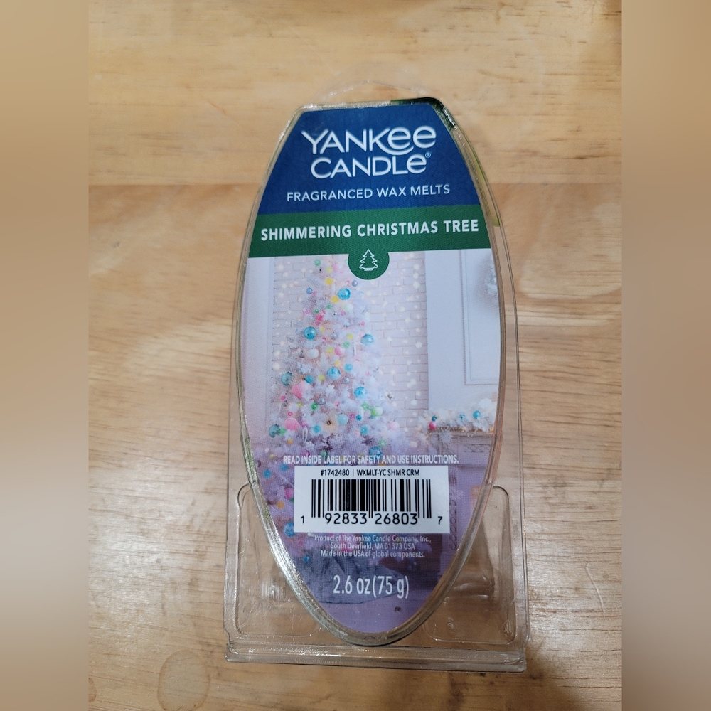 Yankee Candle fragrance wax melts Shimmering Christmas Tree